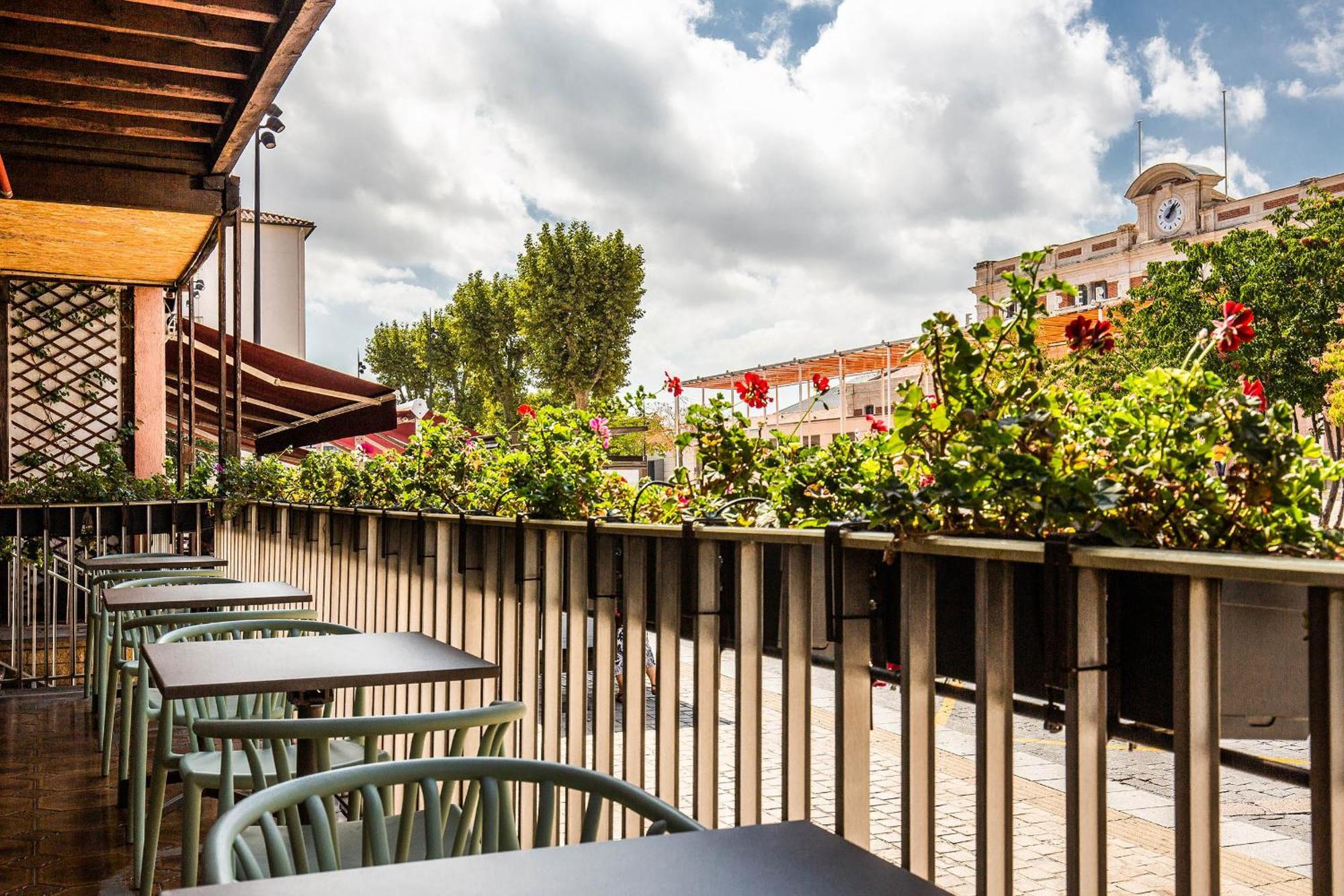 Hostel Pb - Perpignan Gare ภายนอก รูปภาพ
